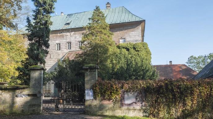 Le château où se cache la porte de l'enfer