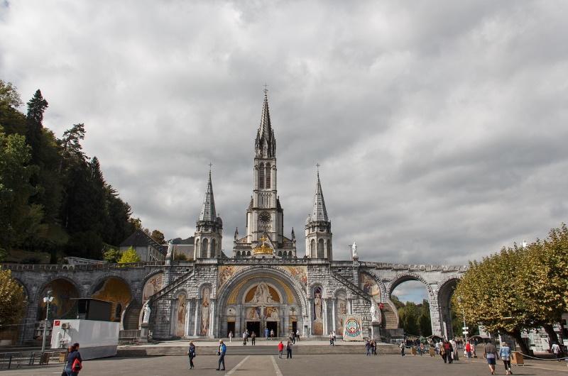 Lourdes Rozenkransbasiliek